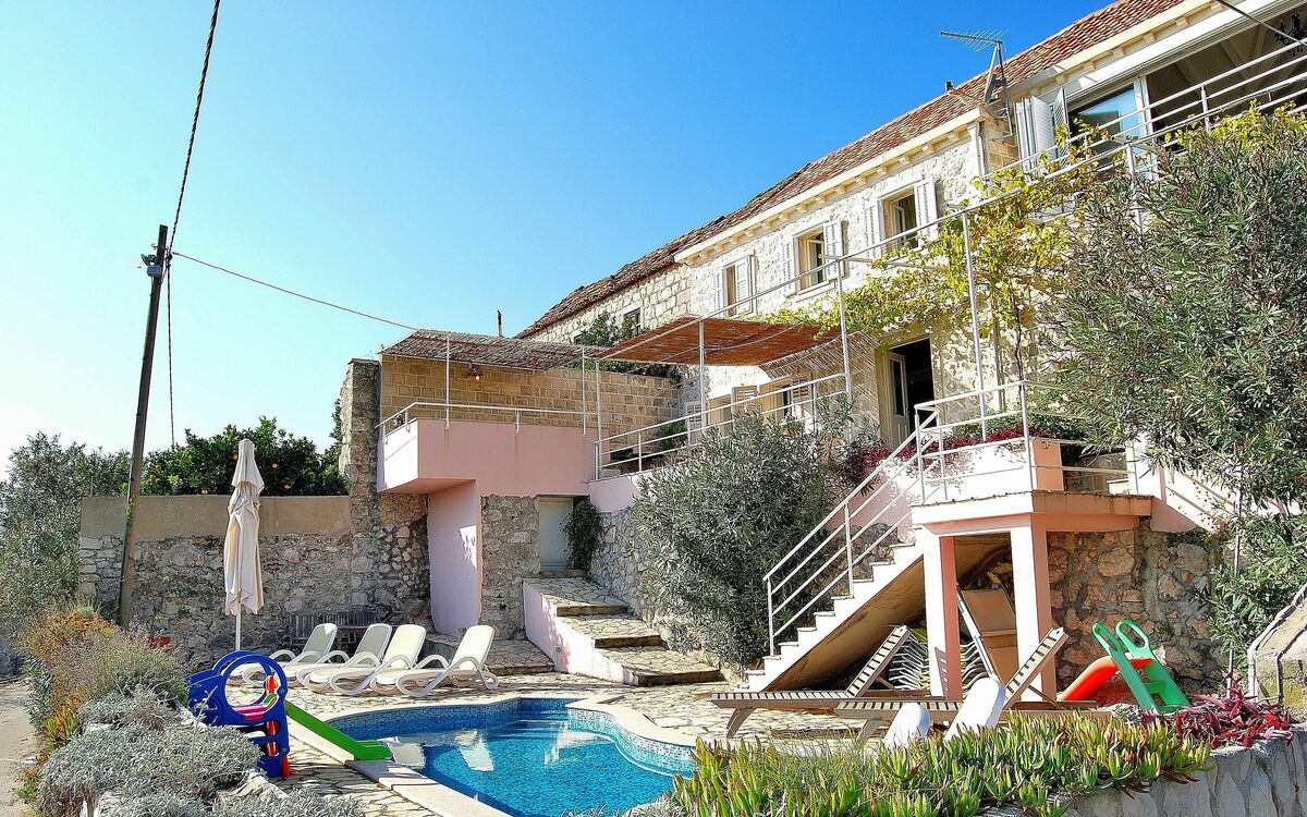 Villa Toni