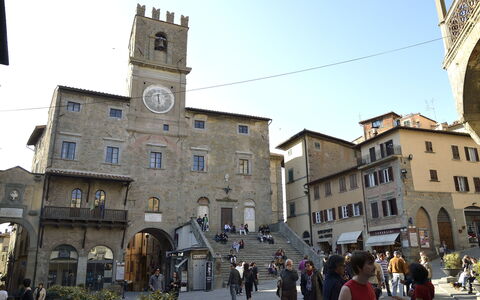 Appartamento Imperiale: \Stadt, Gebäude, Menschliche Siedlung, Stadt, Nachbarschaft, Die Architektur, Stadtplatz, Tourismus, Mittelalterliche Architektur, Strasse