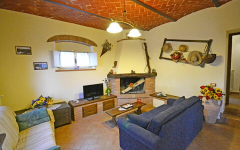 Appartamento Luna: Zimmer, Eigentum, Wohnzimmer, Interior Design, Möbel, Gebäude, Decke, Fussboden, Haus, Grundeigentum