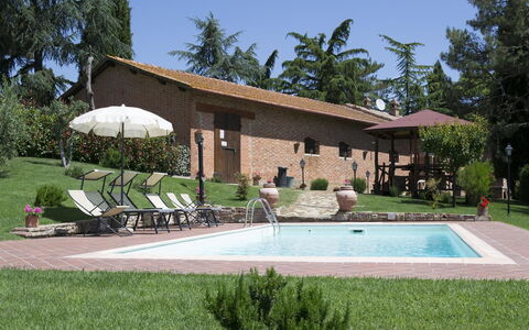 Villa Camelia: Schwimmbad, Eigentum, Haus, Zuhause, Gebäude, Estate, Grundeigentum, Hinterhof, Resort, Die Architektur