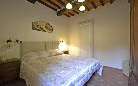 Appartamento Passerini: Schlafzimmer, Bett, Zimmer, Eigentum, Möbel, Bettdecke, Gebäude, Bettrahmen, Haus, Grundeigentum