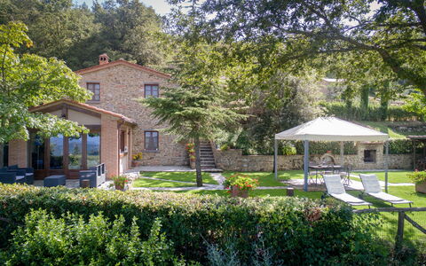 Villa Ginestra: Eigentum, Haus, Zuhause, Grundeigentum, Gebäude, Estate, Wohngebiet, Garten, Baum, Botanik