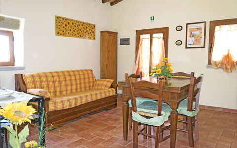 Casa Cristina: Zimmer, Eigentum, Möbel, Wohnzimmer, Gebäude, Interior Design, Haus, Grundeigentum, Tabelle, Zuhause