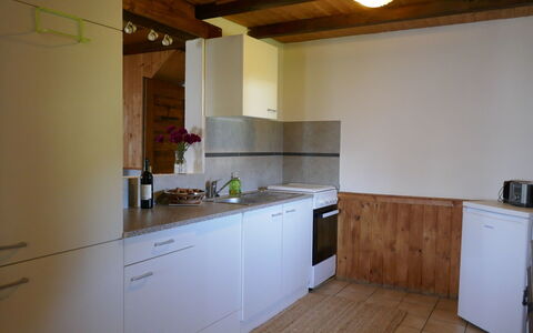Baita Ficc: Zimmer, Eigentum, Küche, Möbel, Cabinetry, Gebäude, Countertop, Fussboden, Haus, Interior Design