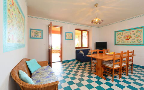 Bouganville: Zimmer, Eigentum, Möbel, Interior Design, Gebäude, Haus, Grundeigentum, Fussboden, Decke, Wohnzimmer