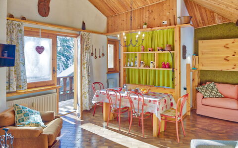 The Twins Apartment - Champoluc: Zimmer, Eigentum, Möbel, Haus, Gebäude, Interior Design, Grundeigentum, Hütte, Zuhause, Blockhaus