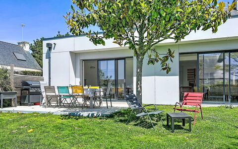 Bon Port: Zuhause, Wohngebiet, Strauch, Haus, Grundstueck, Garten, Schatten, Estate, Landscaping