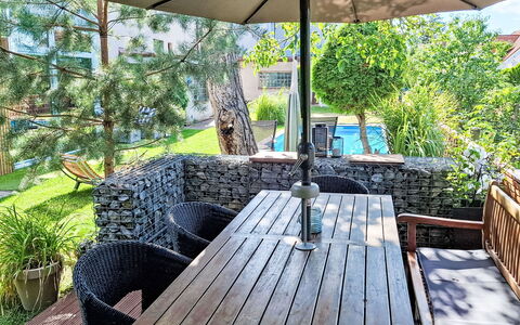 Řeporyje: Möbel, Stuhl, Gartenmöbel, Tabelle, Holz, Tisch Im Freien, Küche & Esszimmer Tisch, Schatten, Garten, Regenschirm