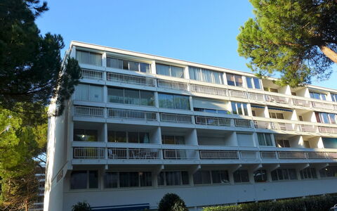 La Grande Motte 210: Die Architektur, Gebäude, Eigentum, Wohnung, Mischnutzung, Eigentumswohnung, Grundeigentum, Haus, Fassade, Wohngebiet