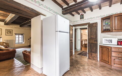Torre del Cielo: Eigentum, Gebäude, Zimmer, Interior Design, Decke, Fussboden, Haus, Zuhause, Möbel, Beleuchtung