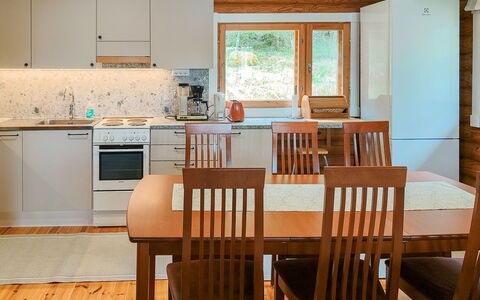 Mäntyniemi: Möbel, Interior Design, Flooring, Fussboden, Holz, Decke, Zimmer, Tabelle, Holzboden, Stuhl