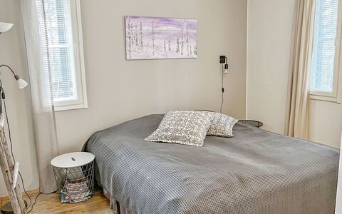 Lupporanta: Möbel, Bett, Schlafzimmer, Bedding, Interior Design, Bettdecke, Fussboden, Linens, Flooring, Textil
