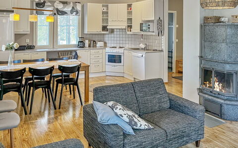 Lupporanta: Möbel, Interior Design, Holz, Flooring, Decke, Fussboden, Zuhause, Holzboden, Wohnzimmer, Zimmer