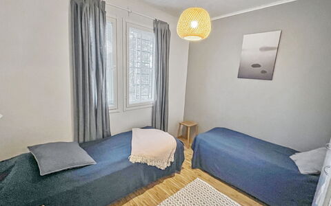 Lupporanta: Fussboden, Flooring, Interior Design, Schlafzimmer, Bett, Möbel, Wand, Holz, Bettdecke, Zimmer
