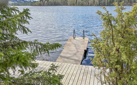Lupporanta: Wasser, Gewässer, Bank, Dock, See, Promenade, Lärche, Wald, Reservoir, Kanal