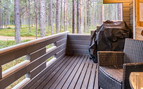Purnukylä 6: Holz, Interior Design, Flooring, Fussboden, Decke, Holzboden, Holzbeize, Hartholz, Deck, Planke
