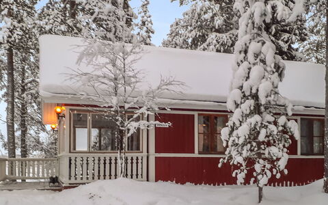 Kaukosaaren Ahonlaita: Schnee, Winter, Holz, Ast, Hütte, Haus, Zuhause, Einfrieren, Steigung, Zweig