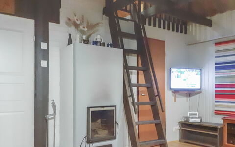 Kaukosaaren Ahonlaita: Flooring, Holz, Fussboden, Interior Design, Möbel, Zimmer, Decke, Treppe, Hartholz, Holzboden