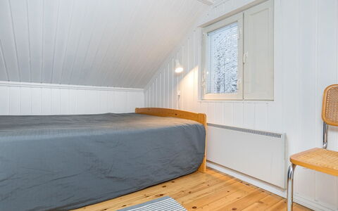 Keloranta: Flooring, Fussboden, Holz, Decke, Interior Design, Holzboden, Schlafzimmer, Zimmer, Bett, Hartholz