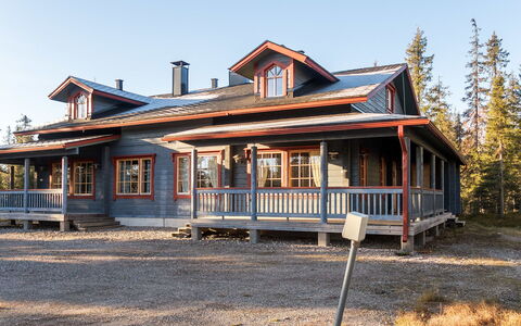 Pyryruka 1: Holz, Haus, Tür, Zuhause, Hütte, Abstellgleis, Dach, Veranda, Hartholz, Planke