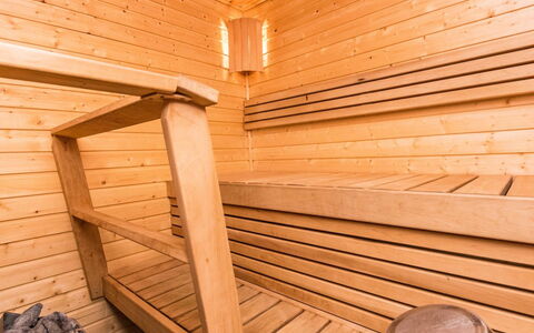 Rukansyli 1: Holz, Sauna, Flooring, Fussboden, Holzbeize, Hartholz, Lack, Fliese, Planke, Hotel
