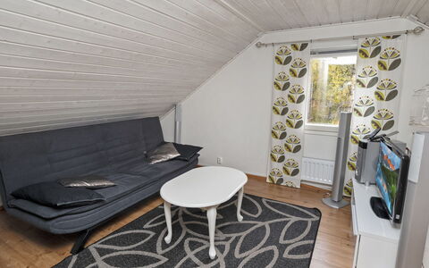 Vuorimäki: Flooring, Fussboden, Holz, Interior Design, Möbel, Decke, Zuhause, Holzboden, Zimmer, Wohnzimmer