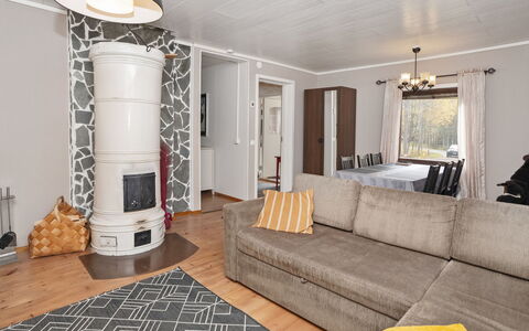 Vuorimäki: Holz, Möbel, Interior Design, Flooring, Fussboden, Zimmer, Wohnzimmer, Zuhause, Decke, Couch