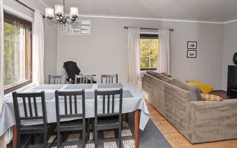 Vuorimäki: Möbel, Interior Design, Flooring, Holz, Fussboden, Decke, Zimmer, Zuhause, Wohnzimmer, Holzboden