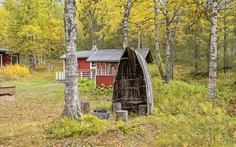 Vuorimäki: Baum, Gras, Natürlichen Umgebung, Natur, Blatt, Holz, Ast, Natürliche Landschaft, Haus