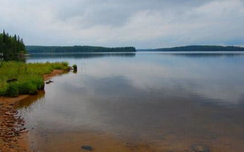 Rantapuro: Wasservorräte, Blau, Wasser, Gewässer, Wolke, Horizont, Natürliche Landschaft, Wasserweg, Bank