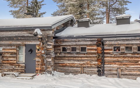 Salmikangas H2: Winter, Schnee, Holz, Einfrieren, Hütte, Steigung, Blockhaus, Abstellgleis, Eis