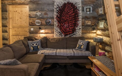Salmikangas H2: Holz, Möbel, Interior Design, Flooring, Beleuchtung, Wohnzimmer, Zimmer, Fussboden, Zuhause, Decke