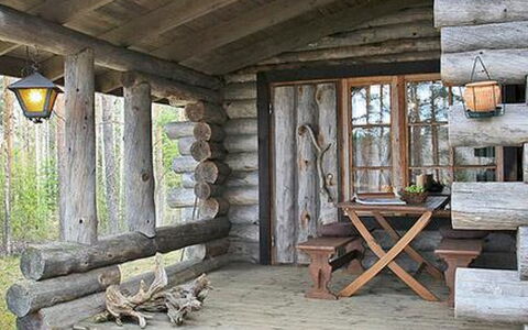 Näätämö: Möbel, Flooring, Interior Design, Wand, Fussboden, Couch, Holz, Wohnzimmer, Holzboden, Zimmer
