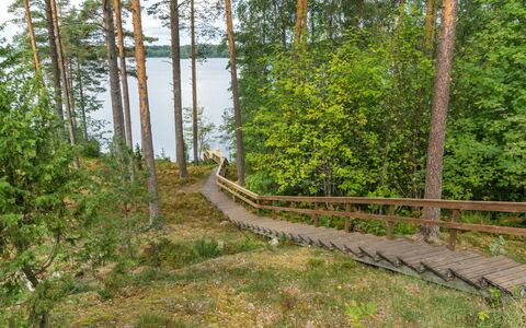Metsä-Iivari: Fenster, Zuhause, Holz, Haus, Abstellgleis, Hütte, Dach, Einfrieren, Schiebefenster, Steigung