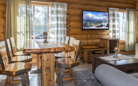Aurora Cabin: Möbel, Holz, Interior Design, Flooring, Tabelle, Zuhause, Decke, Fussboden, Zimmer, Wohnzimmer