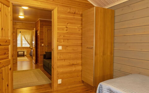 Jutapirtti: Holz, Hütte, Blockhaus, Wald, Schuppen, Gartenbauten, Lärche, Wald, Holzbeize