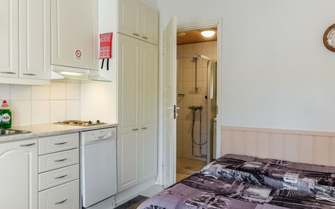 Levi Star 1503: Möbel, Interior Design, Holz, Cabinetry, Flooring, Fussboden, Decke, Zimmer, Schrank, Major Appliance