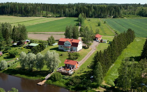 Mustijoenranta: Hütte, Haus, Zuhause, Gartenbauten, Abstellgleis, Blockhaus, Bauernhaus, Estate, Schuppen, Garten