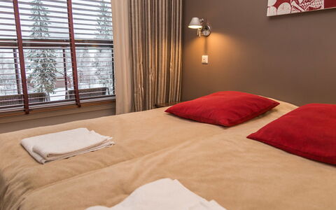 Tahko Spa Junior Suite Orange A6: Holz, Hütte, Holzbeize, Hartholz, Blockhaus, Planke, Decke, Natürliches Material, Holz, Gartenbauten