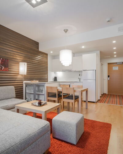 Nordic Chalet 9410