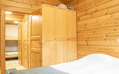 Lomaylläs H113 Pistopolku 5A: Wasserweg, Bank, Wasserlauf, See, Hütte, Wald, Kanal, Reservoir, Blockhaus