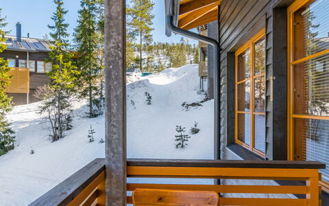 Karhunvartijan Linna C22: Holz, Abstellgleis, Hütte, Haus, Zuhause, Planke, Gartenbauten, Blockhaus, Hartholz, Veranda