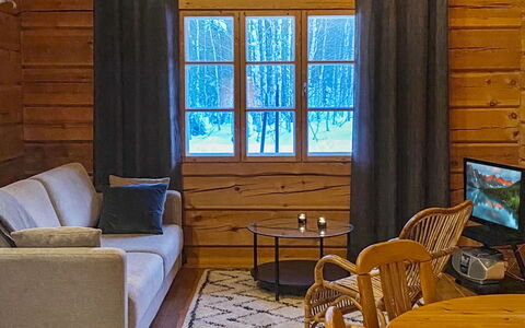 Vuonkuma: Holz, Flooring, Fussboden, Interior Design, Holzboden, Holzbeize, Hartholz, Wohnzimmer, Decke, Blockhaus