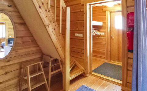 Vuonkuma: Flooring, Holz, Fussboden, Interior Design, Decke, Holzboden, Holzbeize, Hartholz, Zimmer, Planke