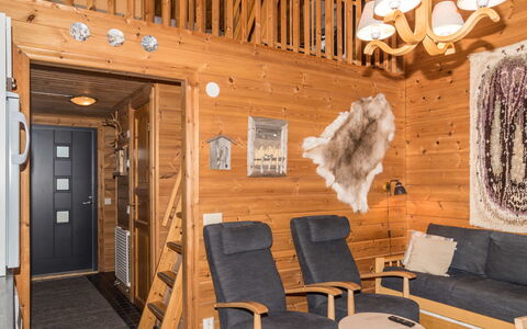 Lähikaltio 316: Holz, Möbel, Zuhause, Interior Design, Decke, Fussboden, Hütte, Zimmer, Holzbeize, Wohnzimmer