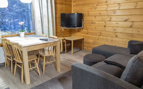 Lähikaltio 314: Flooring, Holz, Fussboden, Möbel, Interior Design, Zuhause, Zimmer, Holzbeize, Decke, Hartholz