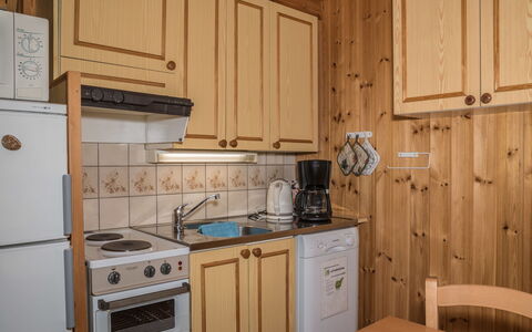 Ylläskarpalo 2 Keskimmäinen: Hütte, Haus, Zuhause, Gartenbauten, Abstellgleis, Blockhaus, Bauernhaus, Estate, Schuppen, Garten