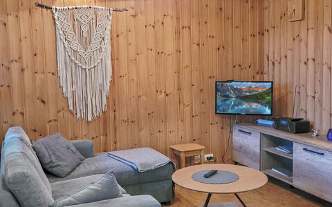 Ylläskarpalo 3 Päätyhuoneisto: Holz, Abstellgleis, Dach, Hütte, Haus, Zuhause, Tür, Veranda, Gartenbauten, Bauernhaus