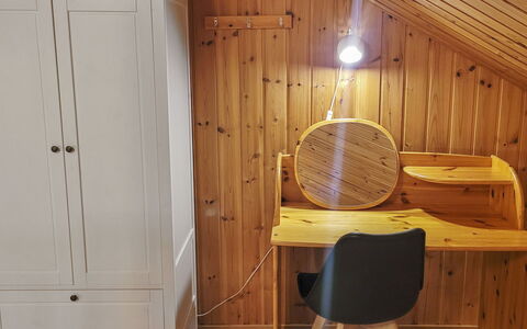 Ylläskarpalo 3 Päätyhuoneisto: Holz, Abstellgleis, Dach, Hütte, Haus, Zuhause, Tür, Veranda, Gartenbauten, Bauernhaus