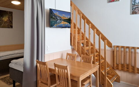 Yllästar 1 As 211: Flooring, Fussboden, Holz, Interior Design, Möbel, Zimmer, Holzbeize, Hartholz, Holzboden, Wohnung